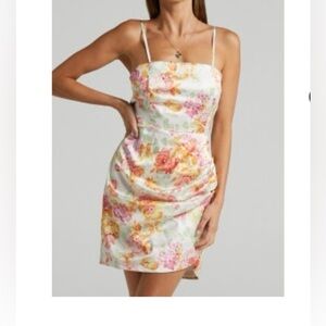 Perfect satin summer dress!